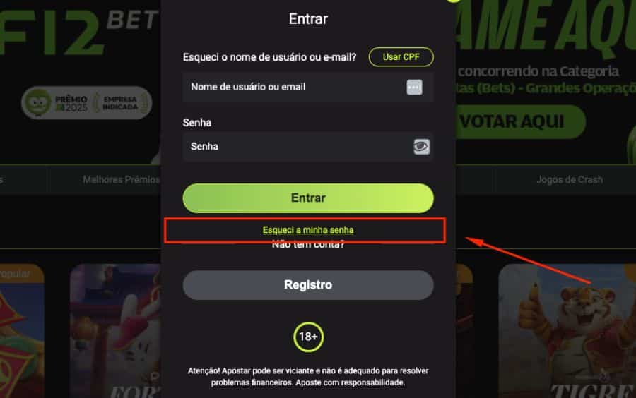 Janela de login da F12.bet, com campos para e-mail e senha e o link para recuperação de acesso 'Esqueci a minha senha'.