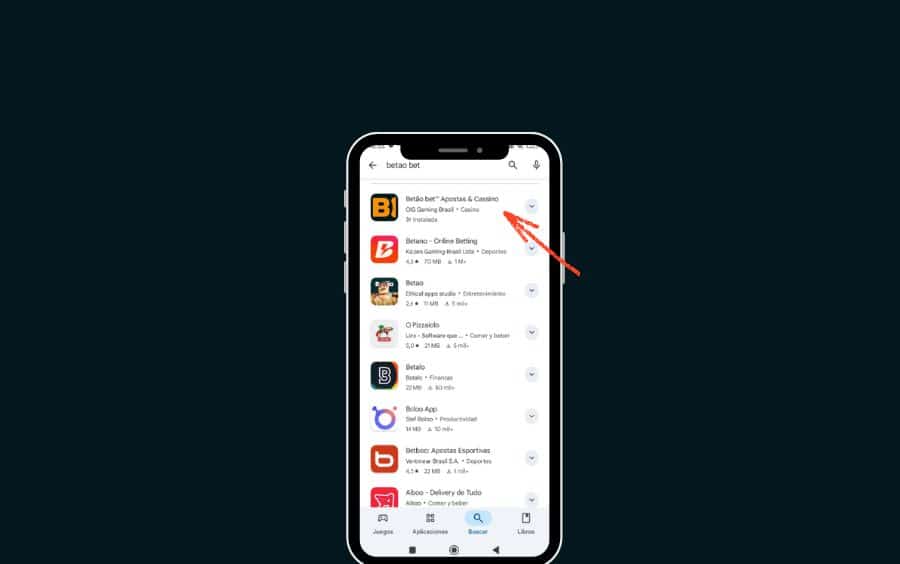 Resultado da busca por 'betao bet' na Google Play Store. Uma seta vermelha destaca o aplicativo oficial 'Betão bet™ Apostas & Cassino' no topo da lista, mostrando ao usuário qual opção selecionar.