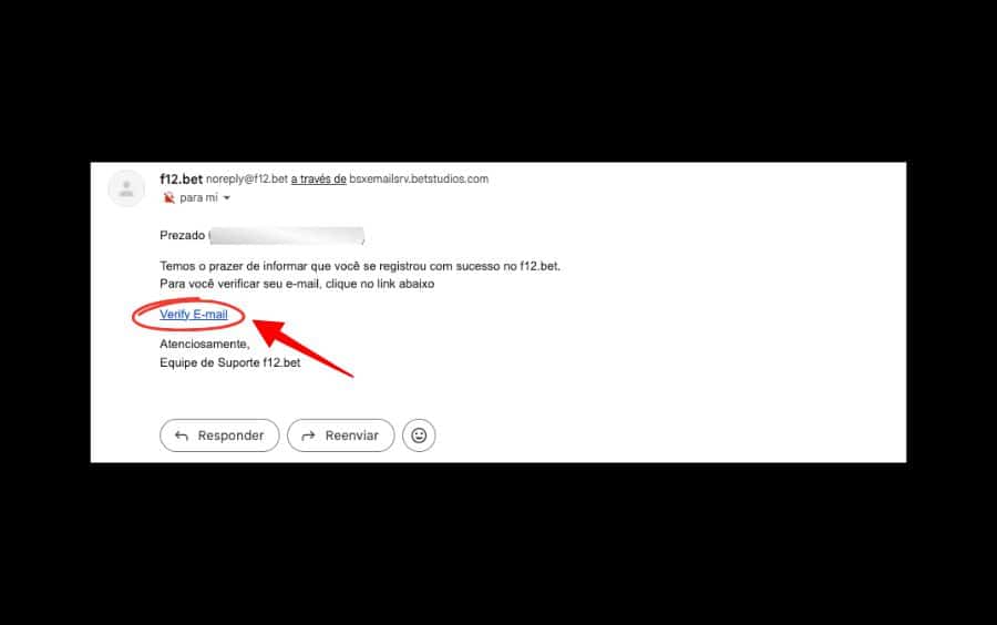 E-mail enviado pela F12.bet com um link destacado para verificação do endereço eletrônico.