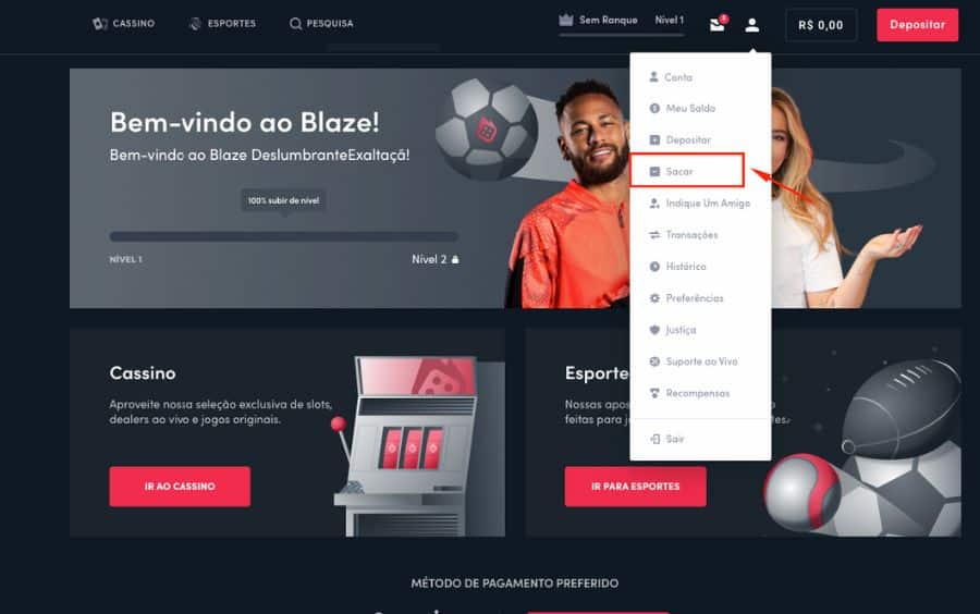 Passo 1 do tutorial de saque: uma captura de tela do menu do perfil do usuário na Blaze, com a opção 'Sacar' destacada em um quadrado vermelho