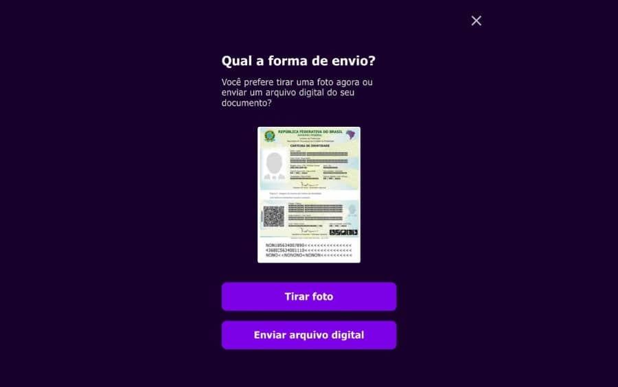 Tela de seleção de documento mostrando as opções RG ou CNH e os botões para 'Tirar foto' ou 'Enviar arquivo digital'.