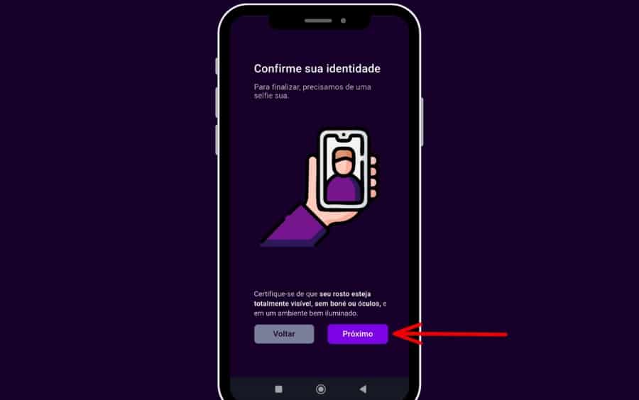 Tela de confirmação de identidade do aplicativo de verificação, solicitando uma selfie com instruções visuais e textuais para garantir boa iluminação e rosto visível, com o botão 'Próximo' em destaque no rodapé.