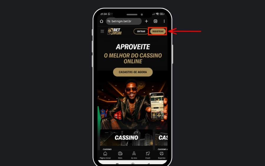 Interface móvel da BetMGM destacando o botão "REGISTRAR" no canto superior direito para dar início ao processo de criação de conta.