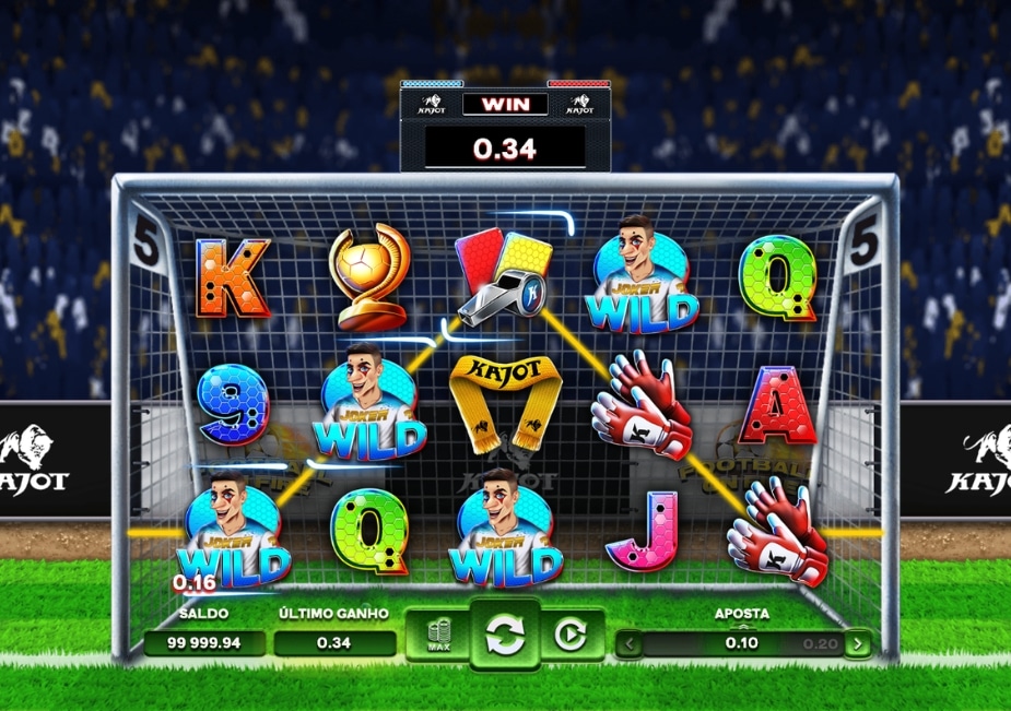 Slot Football On Fire com símbolos de futebol, WILDs e ganho nos rolos.