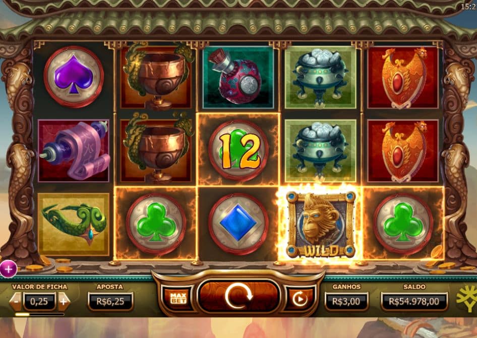 Slot Legend of the Golden Monkey com símbolos WILD, baús e ganho nos rolos.