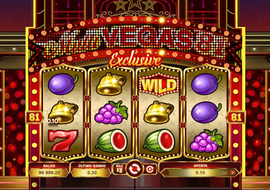 Slot Multi Vegas 81 Exclusive com símbolos de frutas, sino e WILD nos rolos.