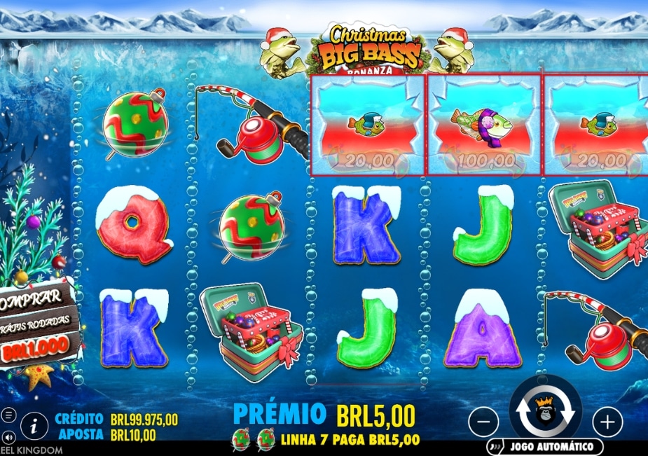 Tela do slot Christmas Big Bass Bonanza com símbolos natalinos, peixes, pesca e prêmio em reais.