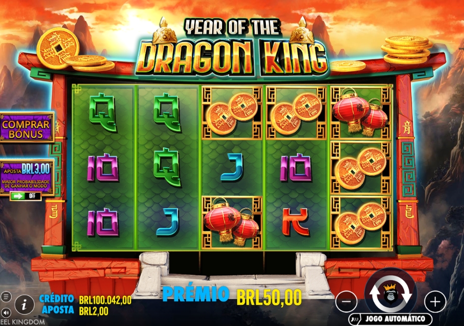 Tela do slot Year of the Dragon King com moedas chinesas, lanternas e símbolos de cartas distribuídos nos cinco rolos.